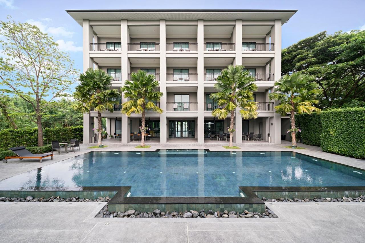 The Sala Pattaya - SHA Certified Hotel Pantai Jomtien Bagian luar foto