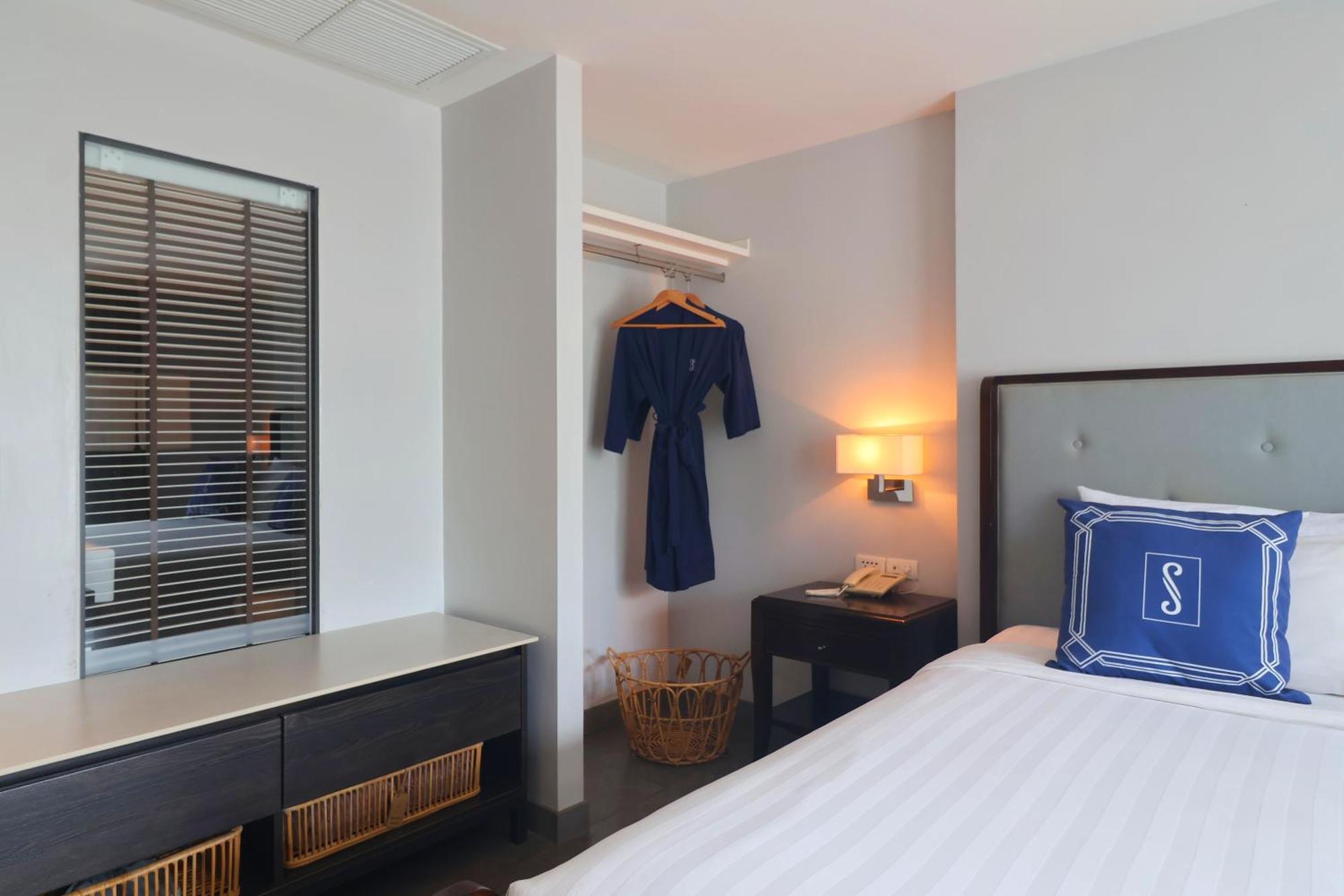 The Sala Pattaya - SHA Certified Hotel Pantai Jomtien Bagian luar foto