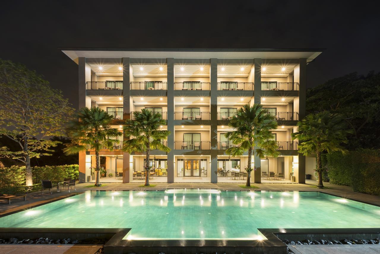 The Sala Pattaya - SHA Certified Hotel Pantai Jomtien Bagian luar foto